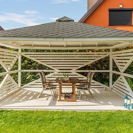 Cozy In With Kitchen Nyaraló Nowecin